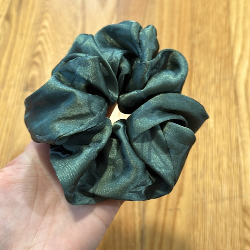 Louis Vuitton scrunchie